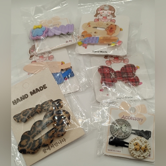 Accessories - Hair Clips 6 Sets